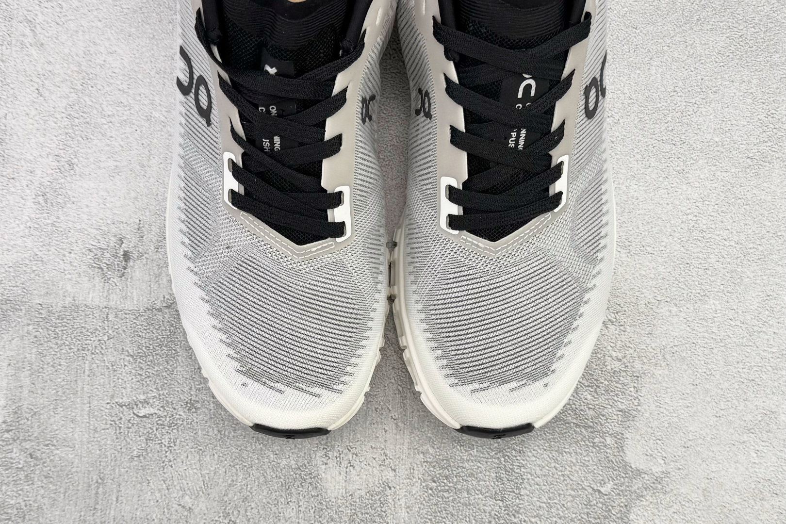 180 On昂跑 Cloud 6 Push 黑灰 3MF10050522