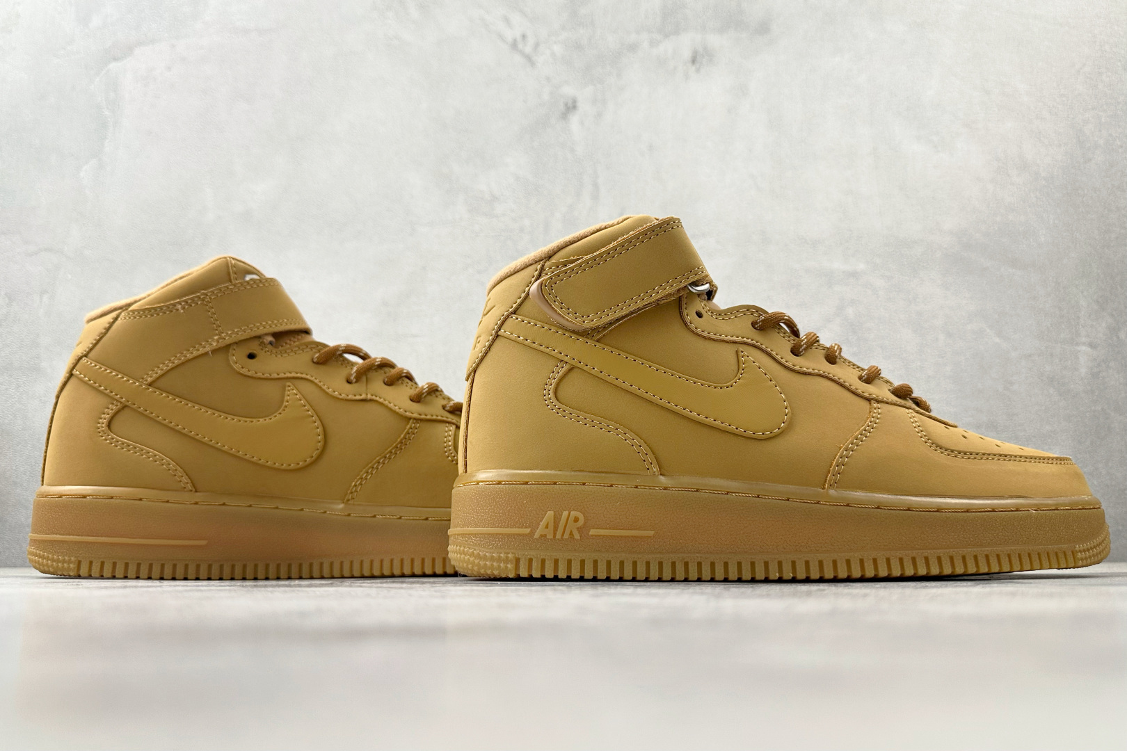 PP 特价本地💰110
特价福利 Nike Air Force 1 07 小麦色

货号：DJ9158-200
尺码：36 36.5 37.5 38 38.5 39 40 40.5 41 42 42.5 43 44 44.5 45 46
编码：21