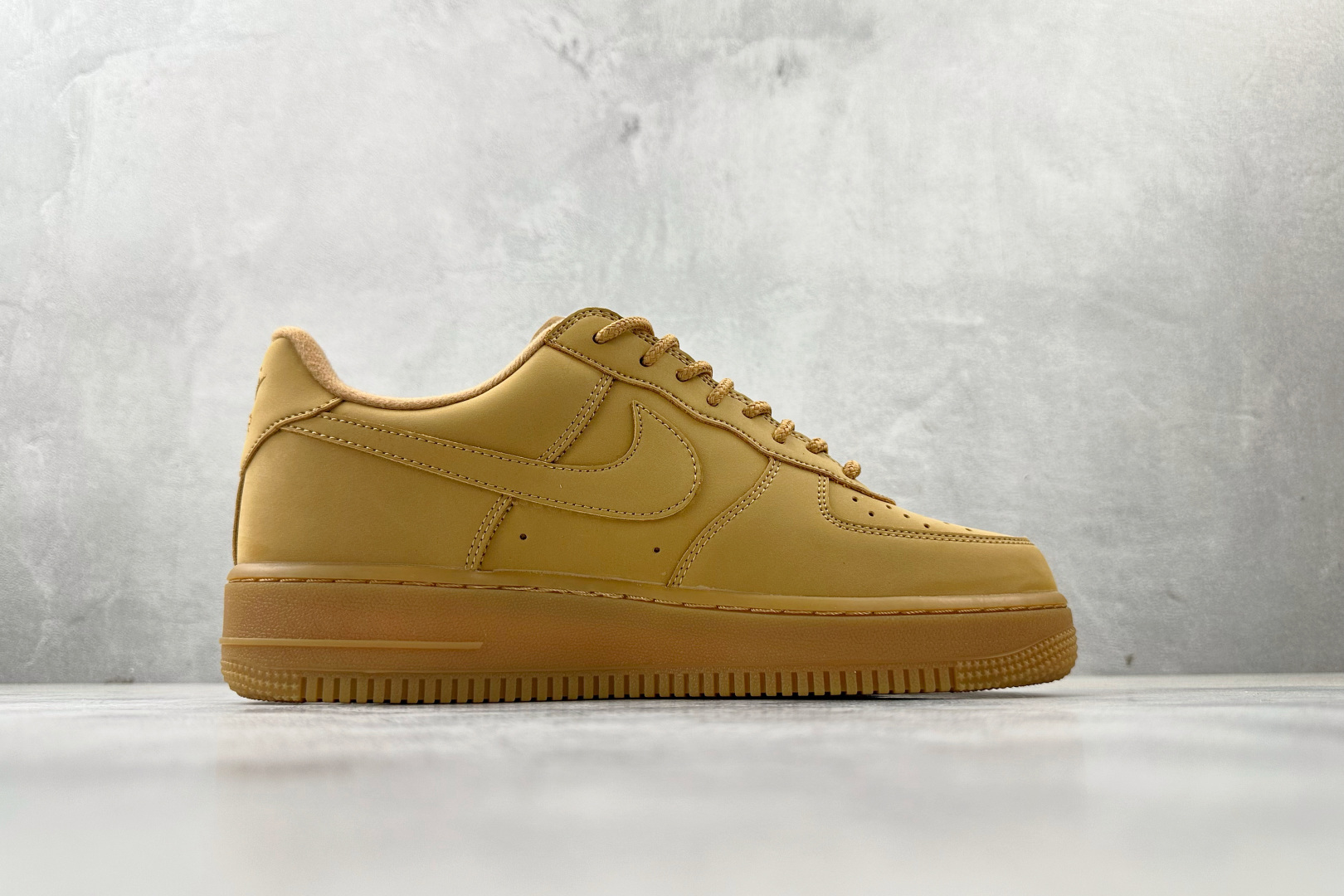 PP 特价本地💰110
特价福利 Supreme x Nike Air Force 1 Flax联名款 小麦色

货号：DN1555-200
尺码：36 36.5 37.5 38 38.5 39 40 40.5 41 42 42.5 43 44 44.5 45 46
编码：21