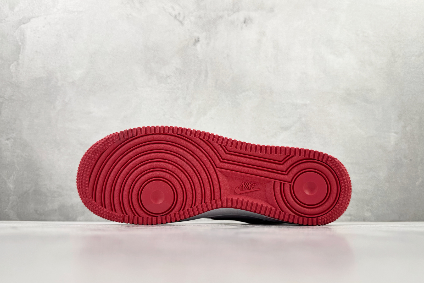 260 Nike Air Force 1'07 LX “PEACEMINUSONE” 白红 HV5999-008