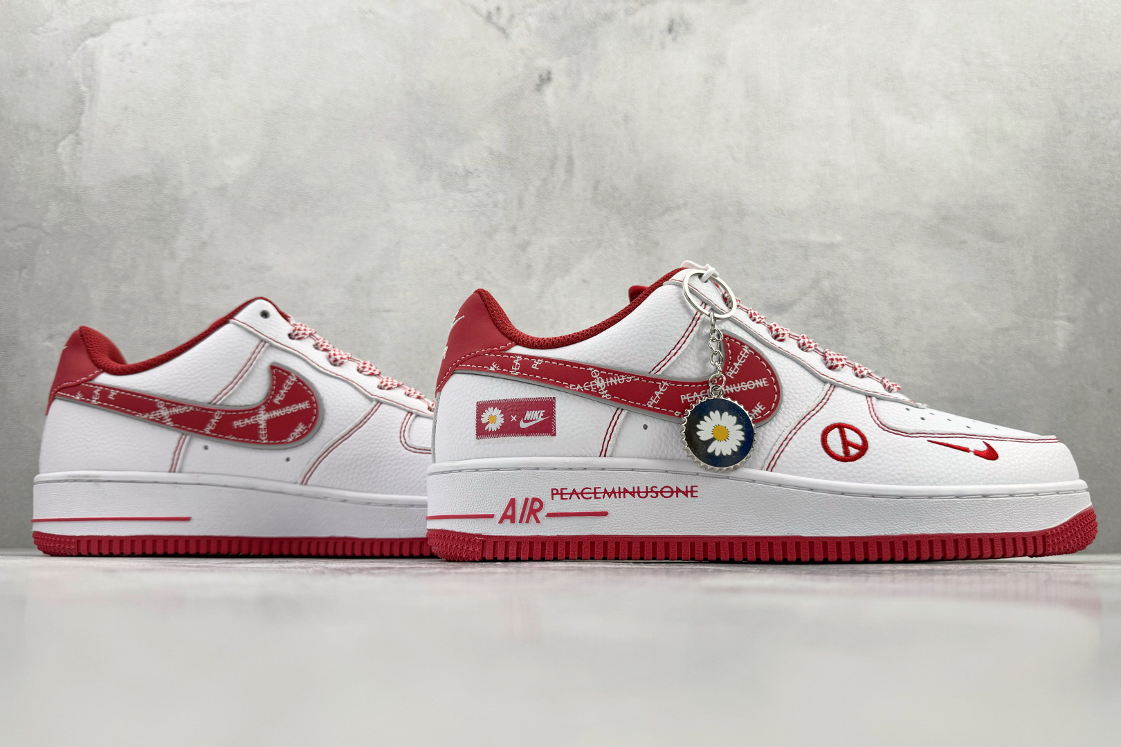 260 Nike Air Force 1'07 LX “PEACEMINUSONE” 白红 HV5999-008