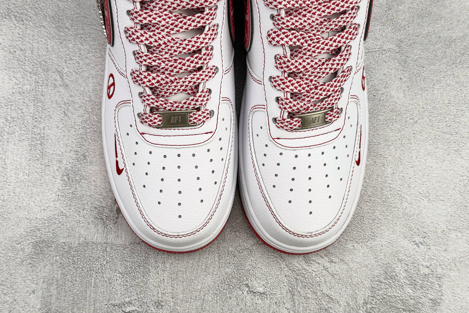 260 Nike Air Force 1'07 LX “PEACEMINUSONE” 白红 HV5999-008