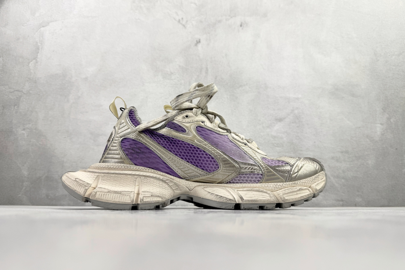 380 代购版 Balenciaga巴黎世家 3XL 灰紫 734731W3XGM