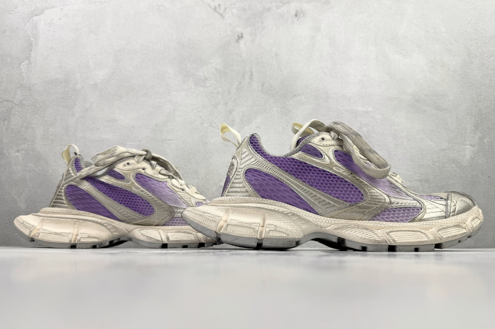 380 代购版 Balenciaga巴黎世家 3XL 灰紫 734731W3XGM