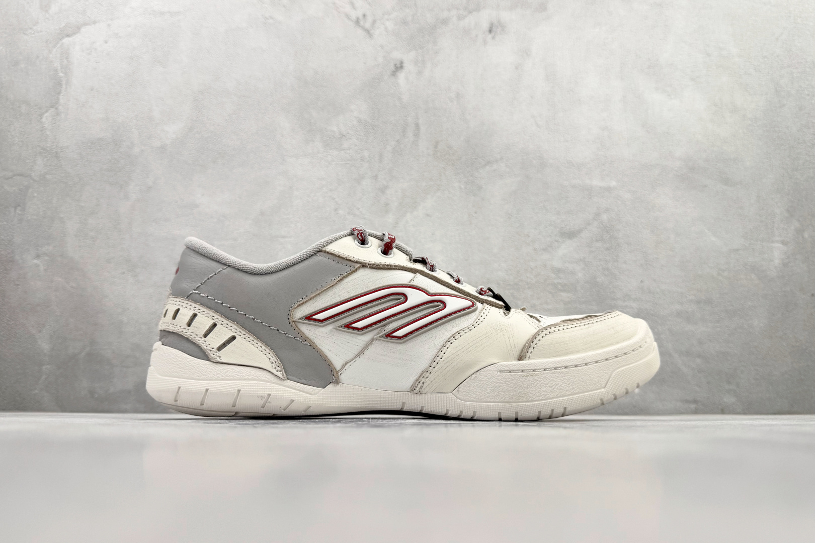 420 最新外贸批次 Balenciaga巴黎世家 Hamptons Worn-Out 白灰 841765WHPLY9160