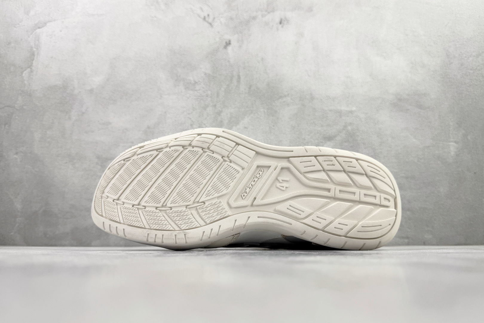 420 最新外贸批次 Balenciaga巴黎世家 Hamptons Worn-Out 白灰 841765WHPLY9160