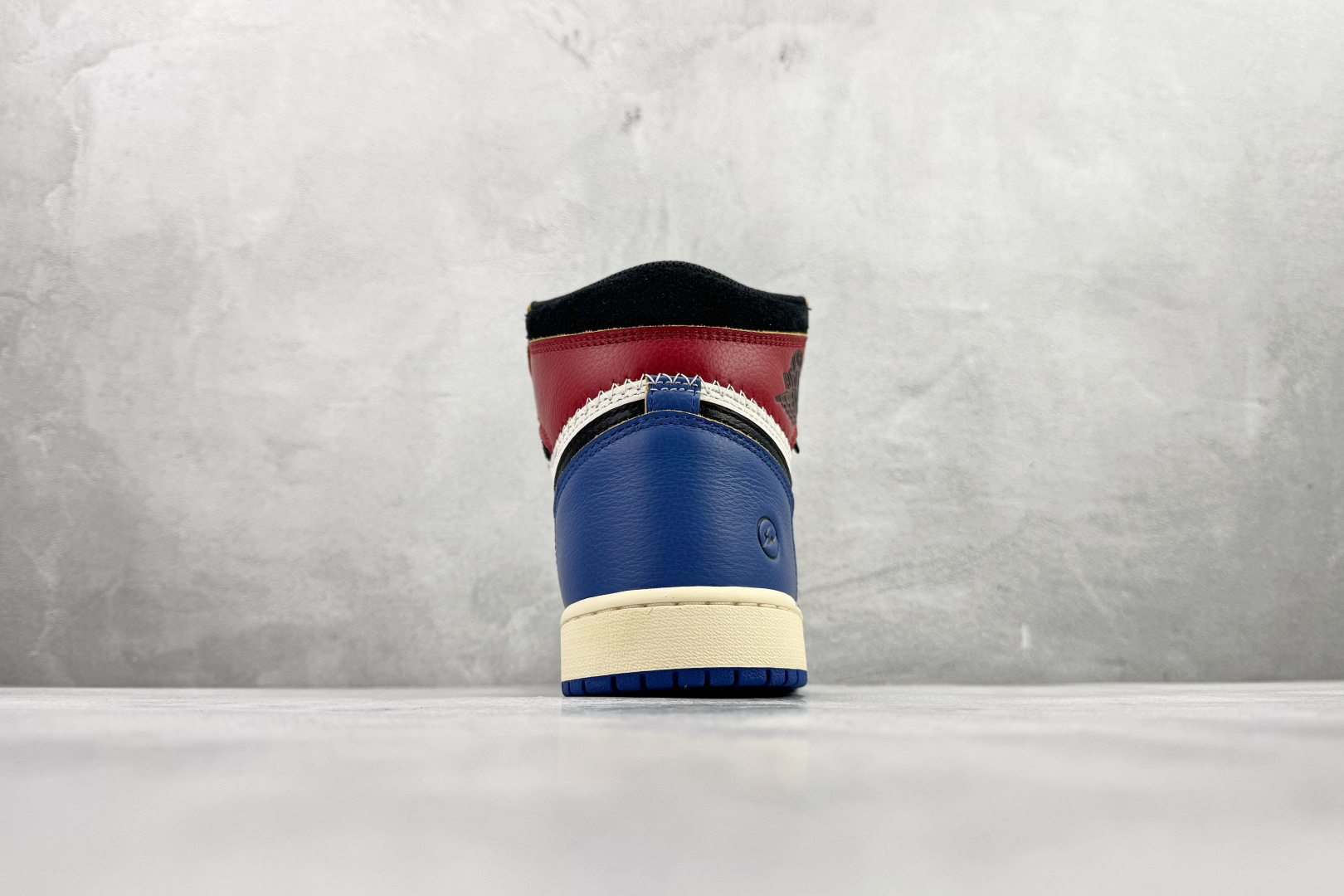 500 顶级纯原 UniLA x Fragment Design x Jordan Air Jordan 1 High 黑白蓝 IO7847-002