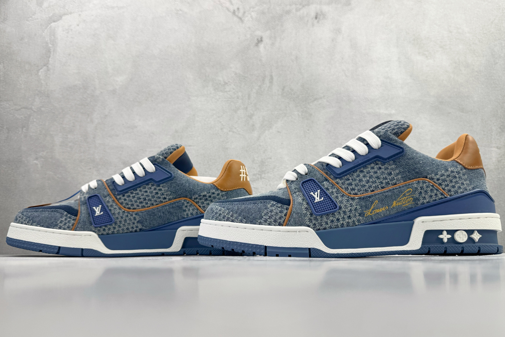 430 顶级纯原 LOUIS VUITTTrainer 蓝色 1AD6DI