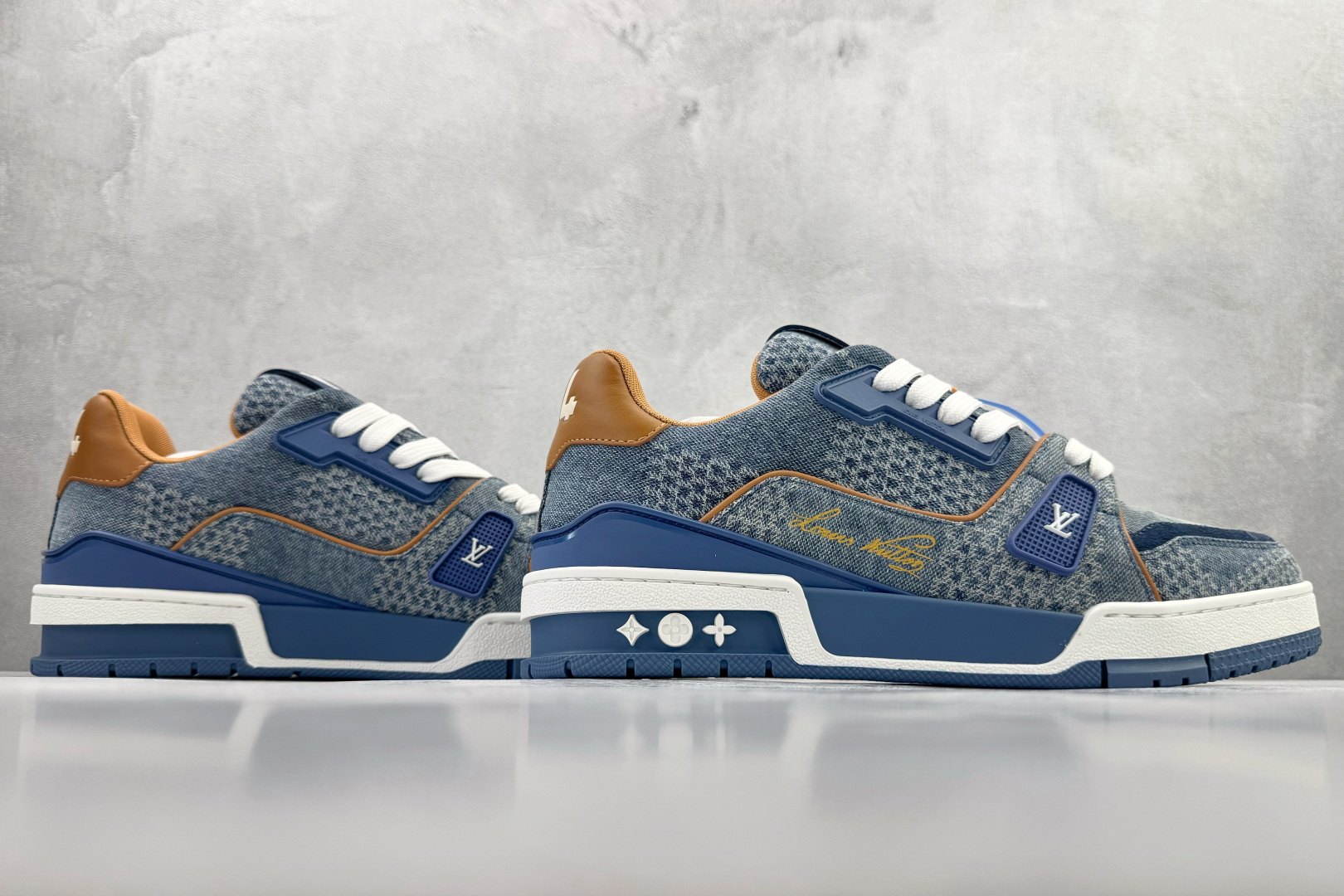 430 顶级纯原 LOUIS VUITTTrainer 蓝色 1AD6DI