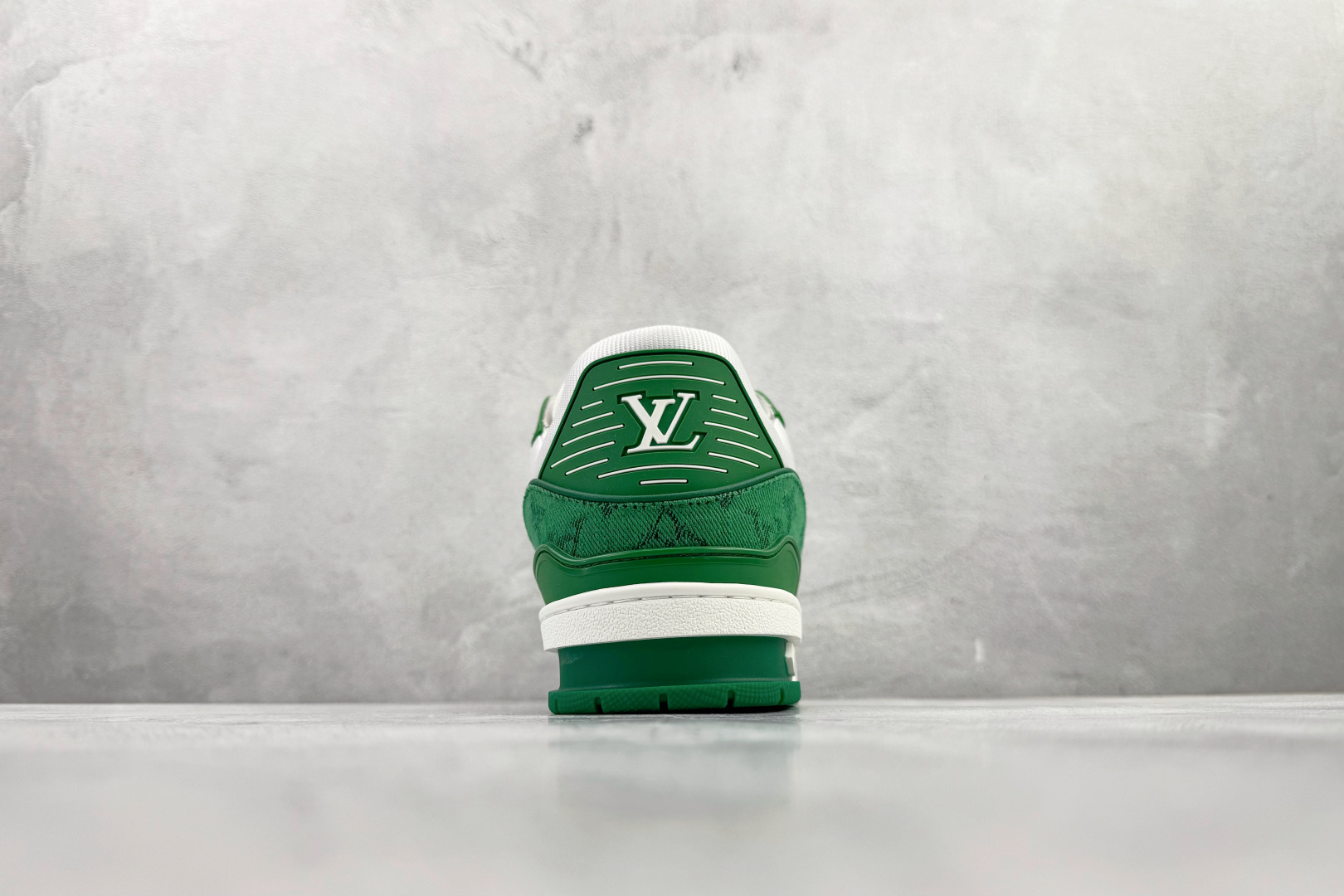 430 顶级纯原 LOUIS VUITTTrainer 绿白 1A9JI1