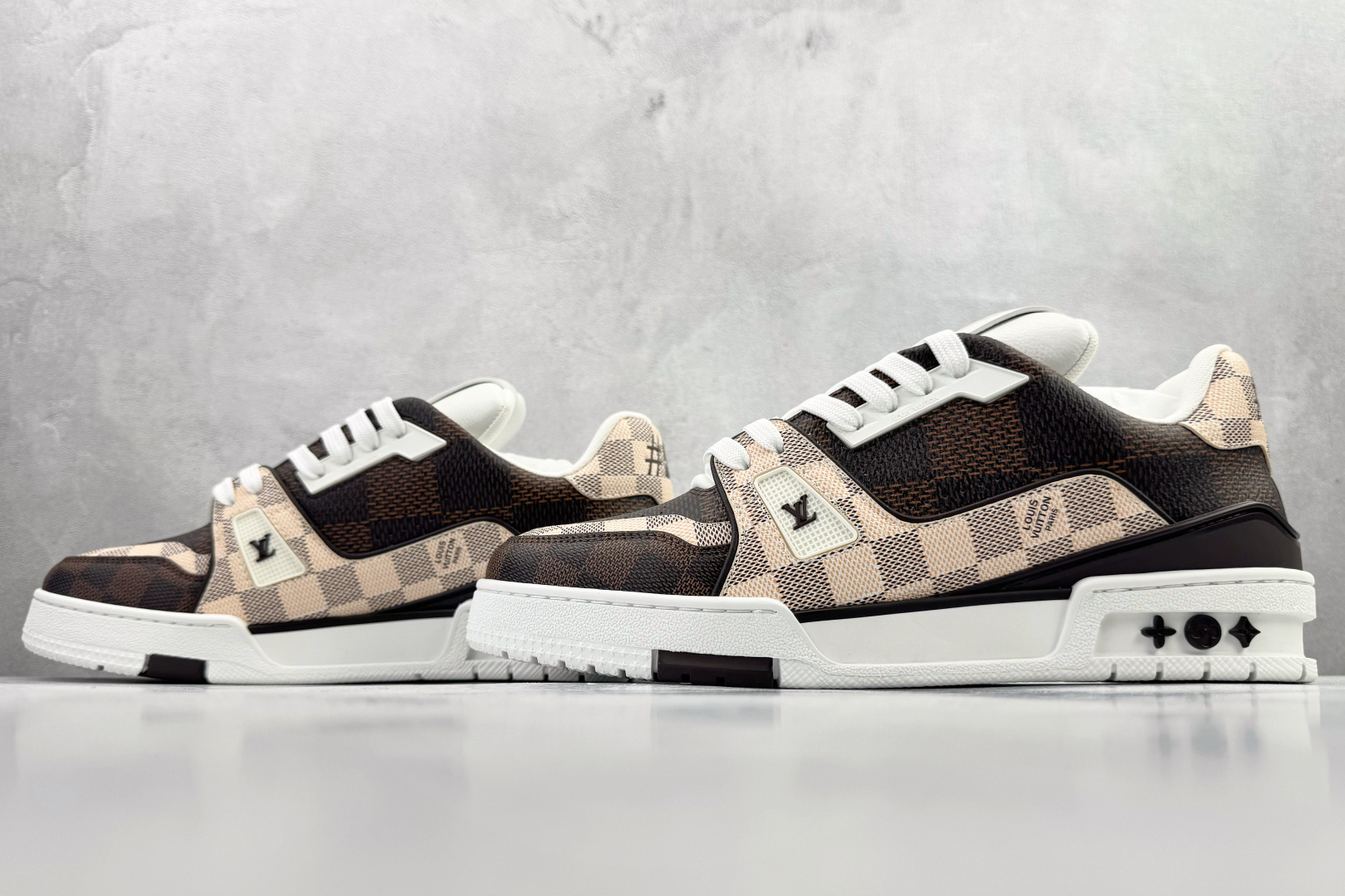 430 顶级纯原 LOUIS VUITTTrainer 棕色 1AAST3