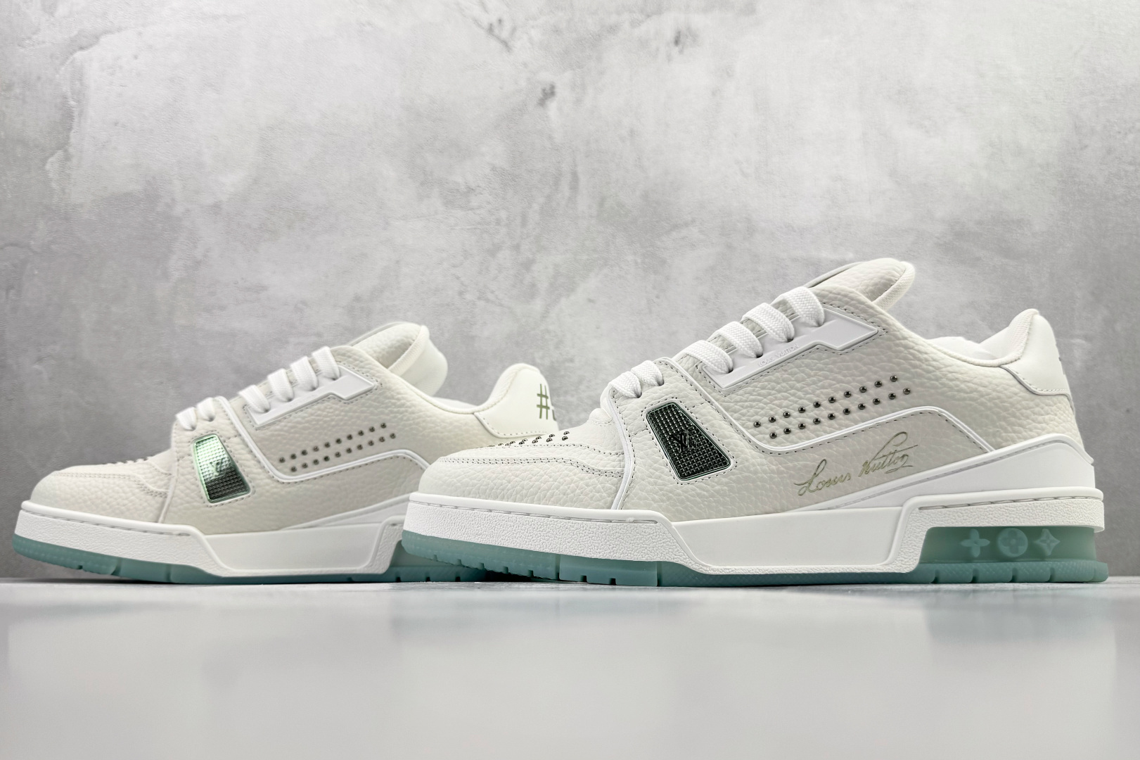 430 顶级纯原 LOUIS VUITTTrainer 白绿 1AHWQL