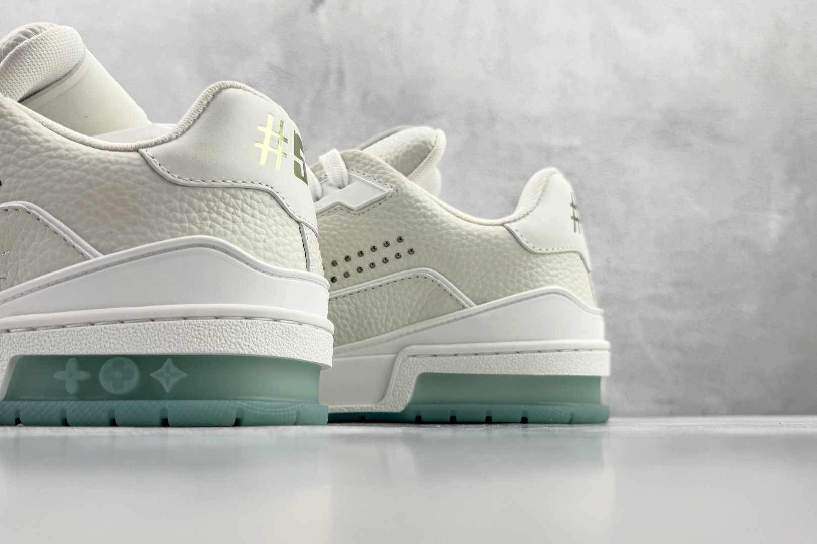 430 顶级纯原 LOUIS VUITTTrainer 白绿 1AHWQL