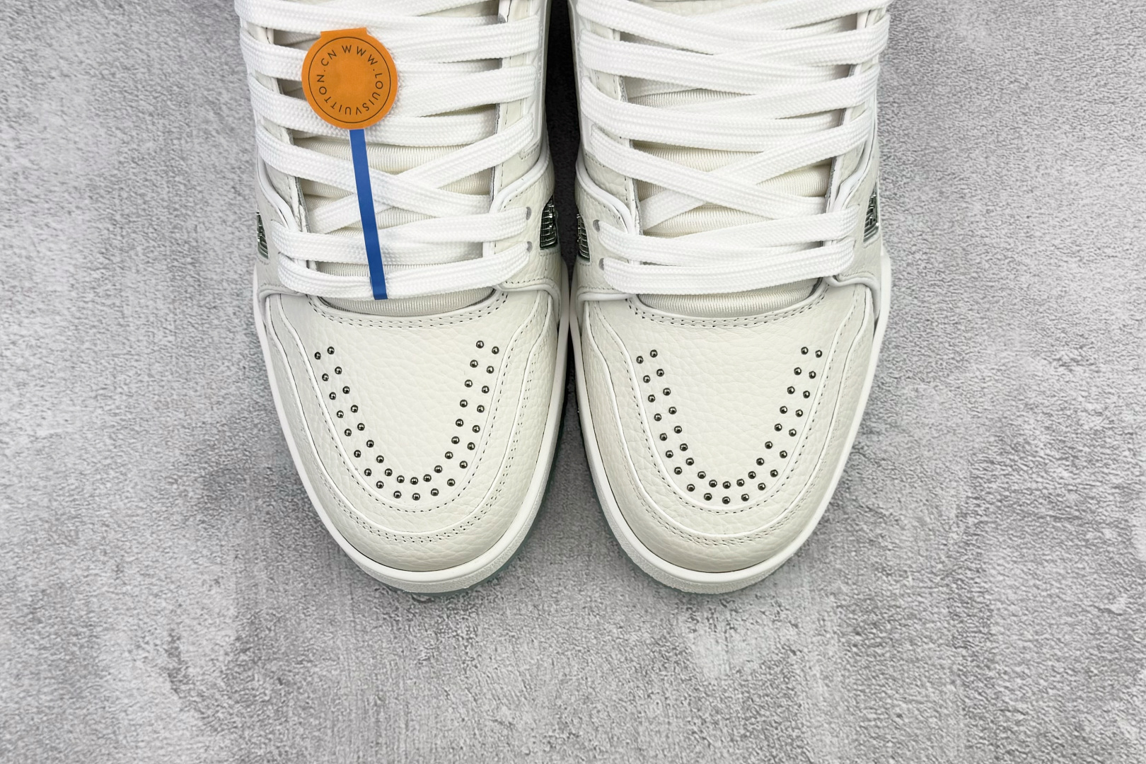 430 顶级纯原 LOUIS VUITTTrainer 白绿 1AHWQL