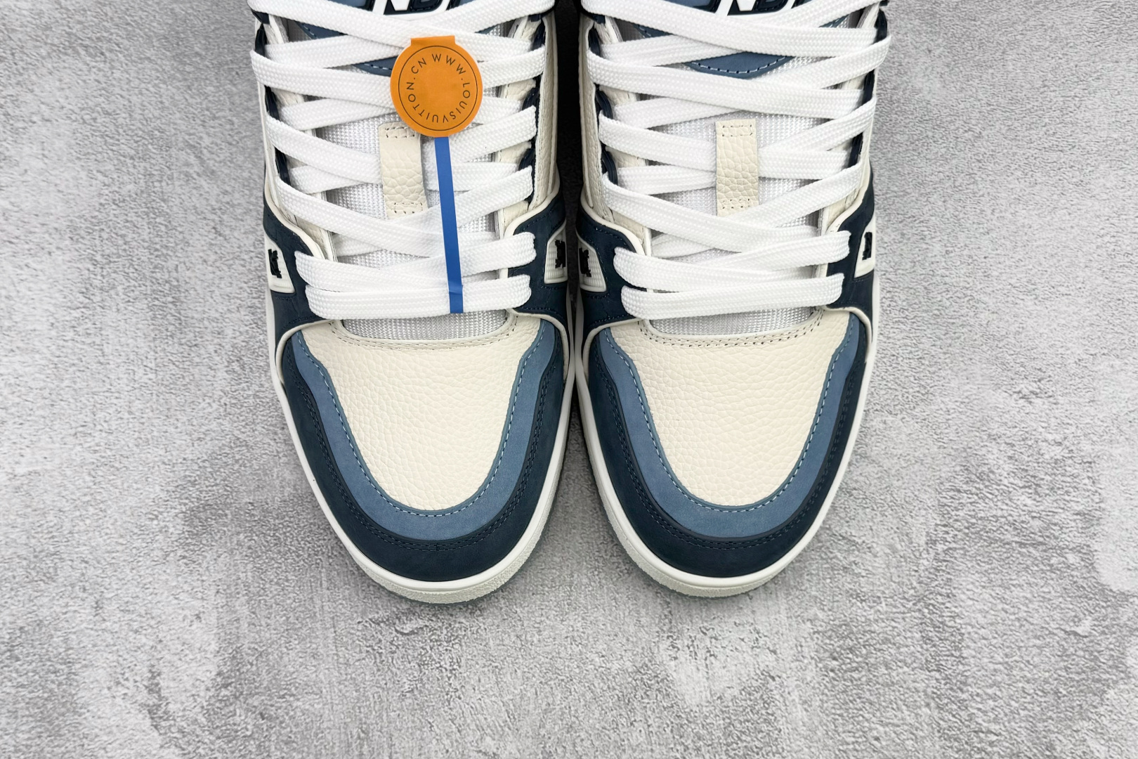 430 顶级纯原 LOUIS VUITTTrainer 蓝白 1ABLUQ