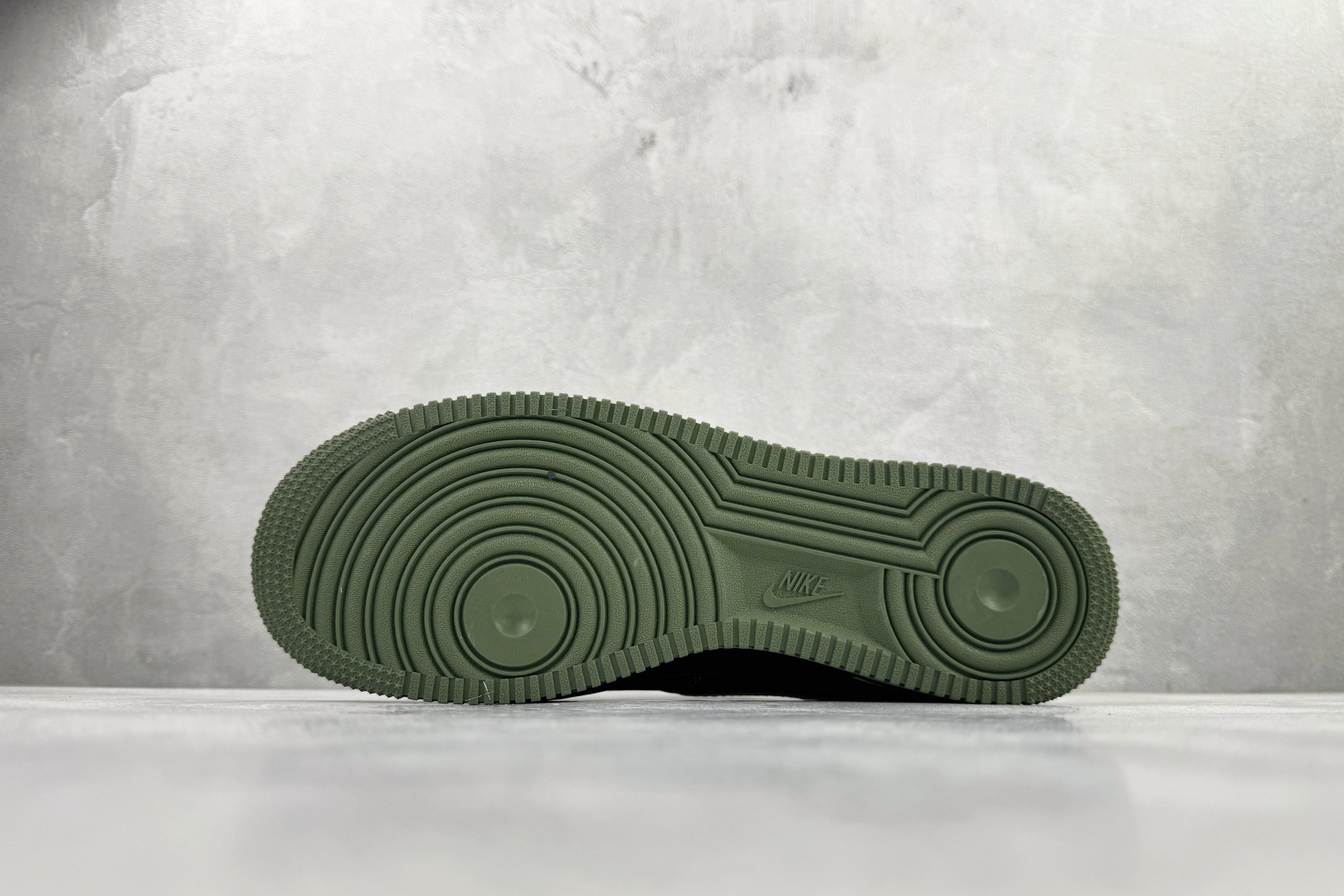 260 Nike Air Force 1'07 LX 黑色 BB9577-113