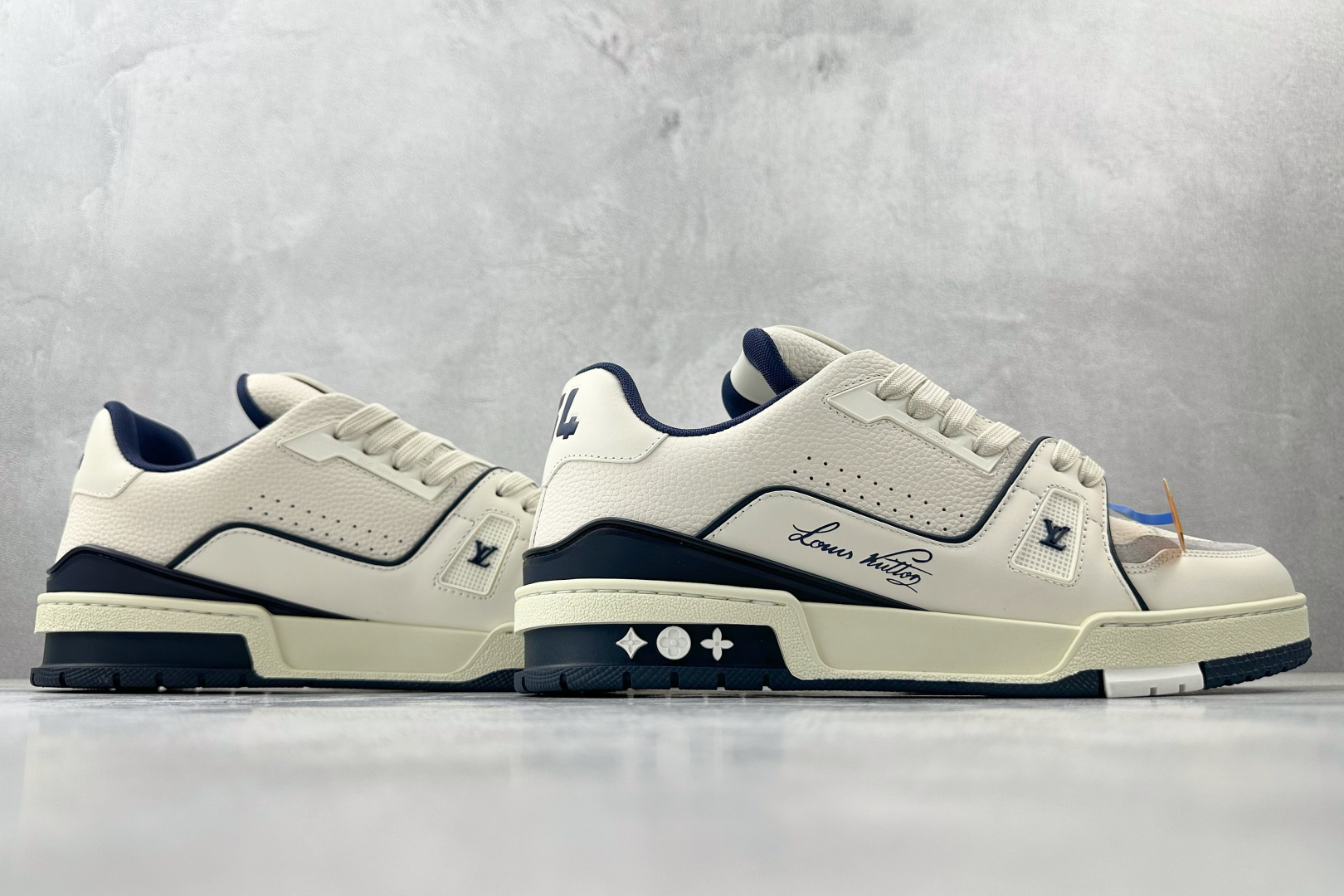 顶级纯原 LOUIS VUITTTrainer 白蓝 1ABFA9-莆田鞋,莆田鞋货源,高仿鞋,高仿鞋货源,安福档口,莆田高仿鞋,莆田鞋批发,高仿鞋批发,莆田高仿运动鞋,高仿运动鞋,莆田运动鞋 顶级纯原 LOUIS VUITTTrainer 白蓝 1ABFA9