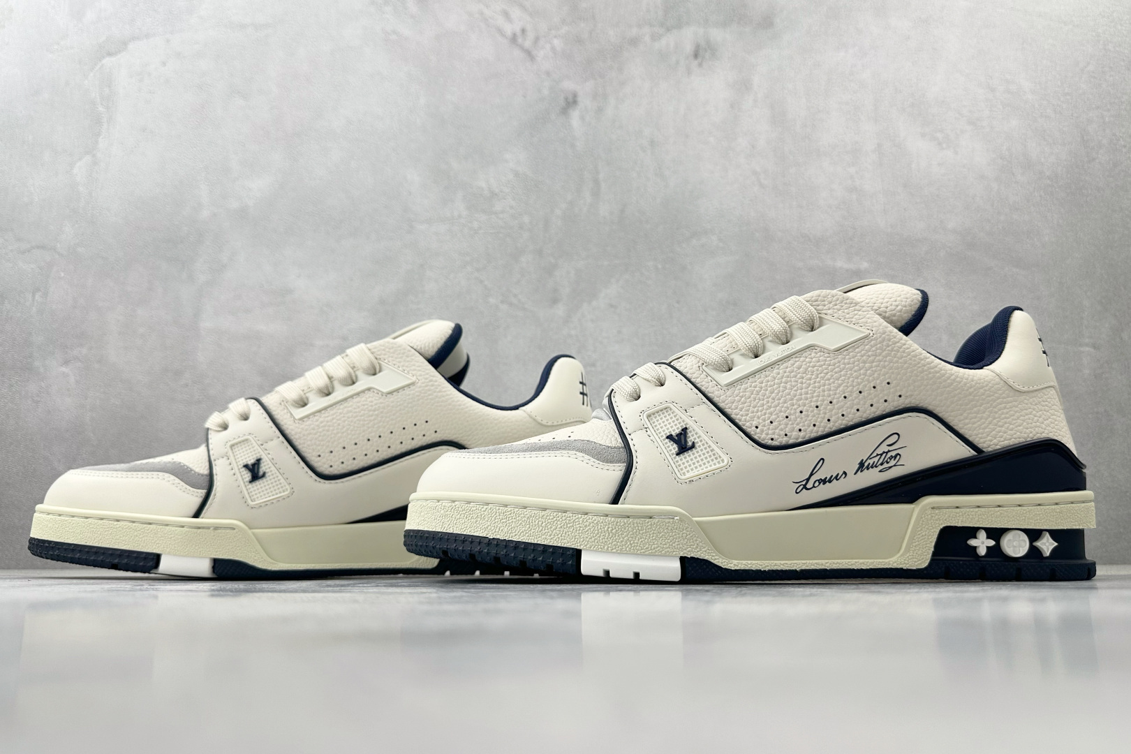 顶级纯原 LOUIS VUITTTrainer 白蓝 1ABFA9-莆田鞋,莆田鞋货源,高仿鞋,高仿鞋货源,安福档口,莆田高仿鞋,莆田鞋批发,高仿鞋批发,莆田高仿运动鞋,高仿运动鞋,莆田运动鞋 顶级纯原 LOUIS VUITTTrainer 白蓝 1ABFA9