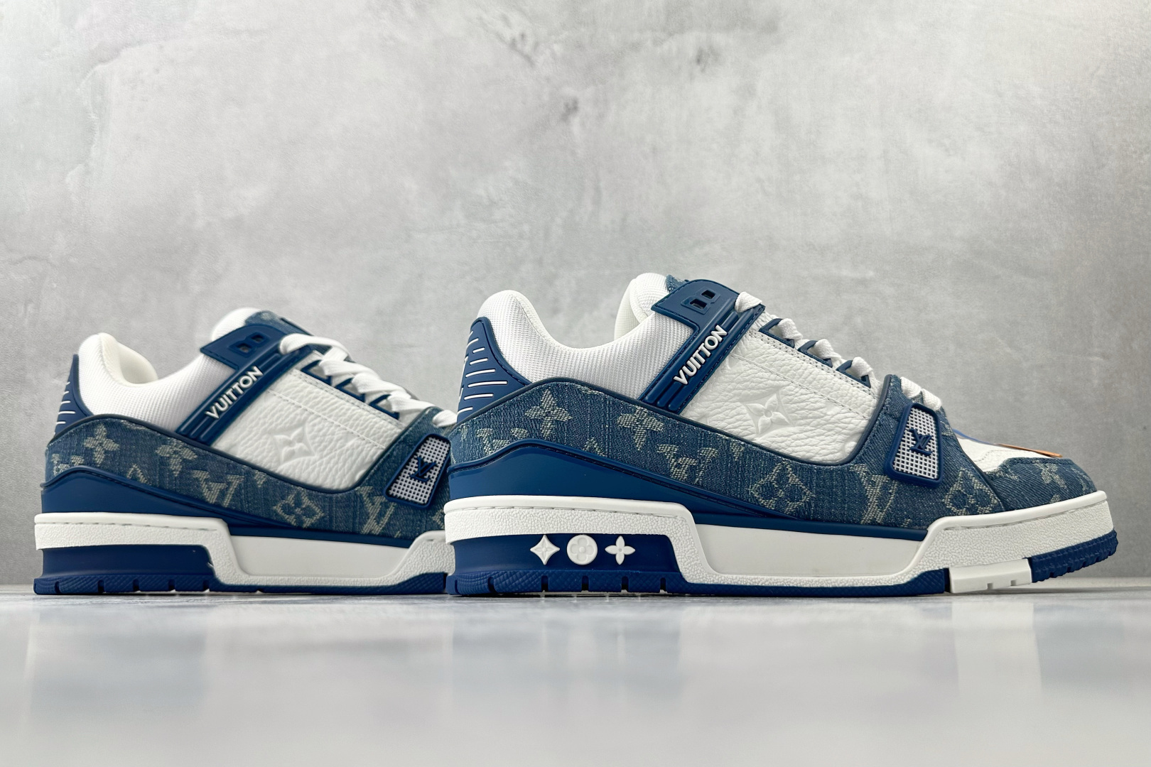 顶级纯原 LOUIS VUITTTrainer 白蓝 1AC2AM-莆田鞋,莆田鞋货源,高仿鞋,高仿鞋货源,安福档口,莆田高仿鞋,莆田鞋批发,高仿鞋批发,莆田高仿运动鞋,高仿运动鞋,莆田运动鞋 顶级纯原 LOUIS VUITTTrainer 白蓝 1AC2AM