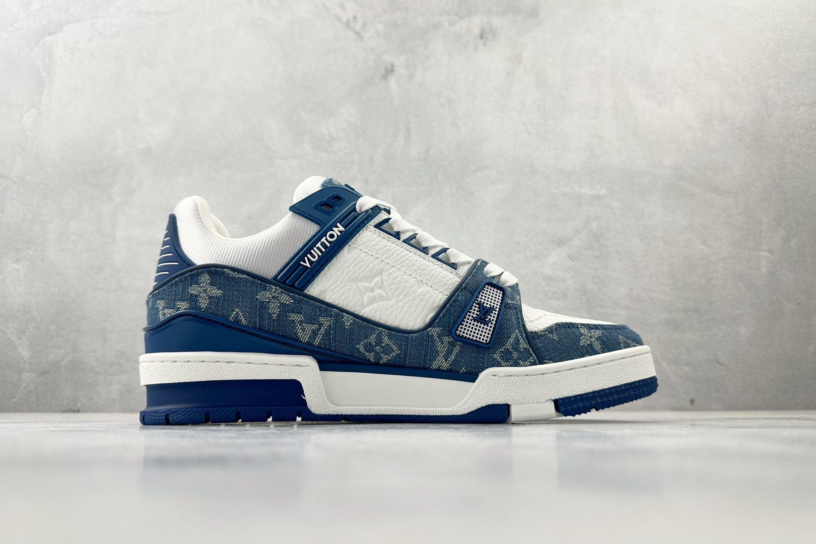 顶级纯原 LOUIS VUITTTrainer 白蓝 1AC2AM-莆田鞋,莆田鞋货源,高仿鞋,高仿鞋货源,安福档口,莆田高仿鞋,莆田鞋批发,高仿鞋批发,莆田高仿运动鞋,高仿运动鞋,莆田运动鞋 顶级纯原 LOUIS VUITTTrainer 白蓝 1AC2AM