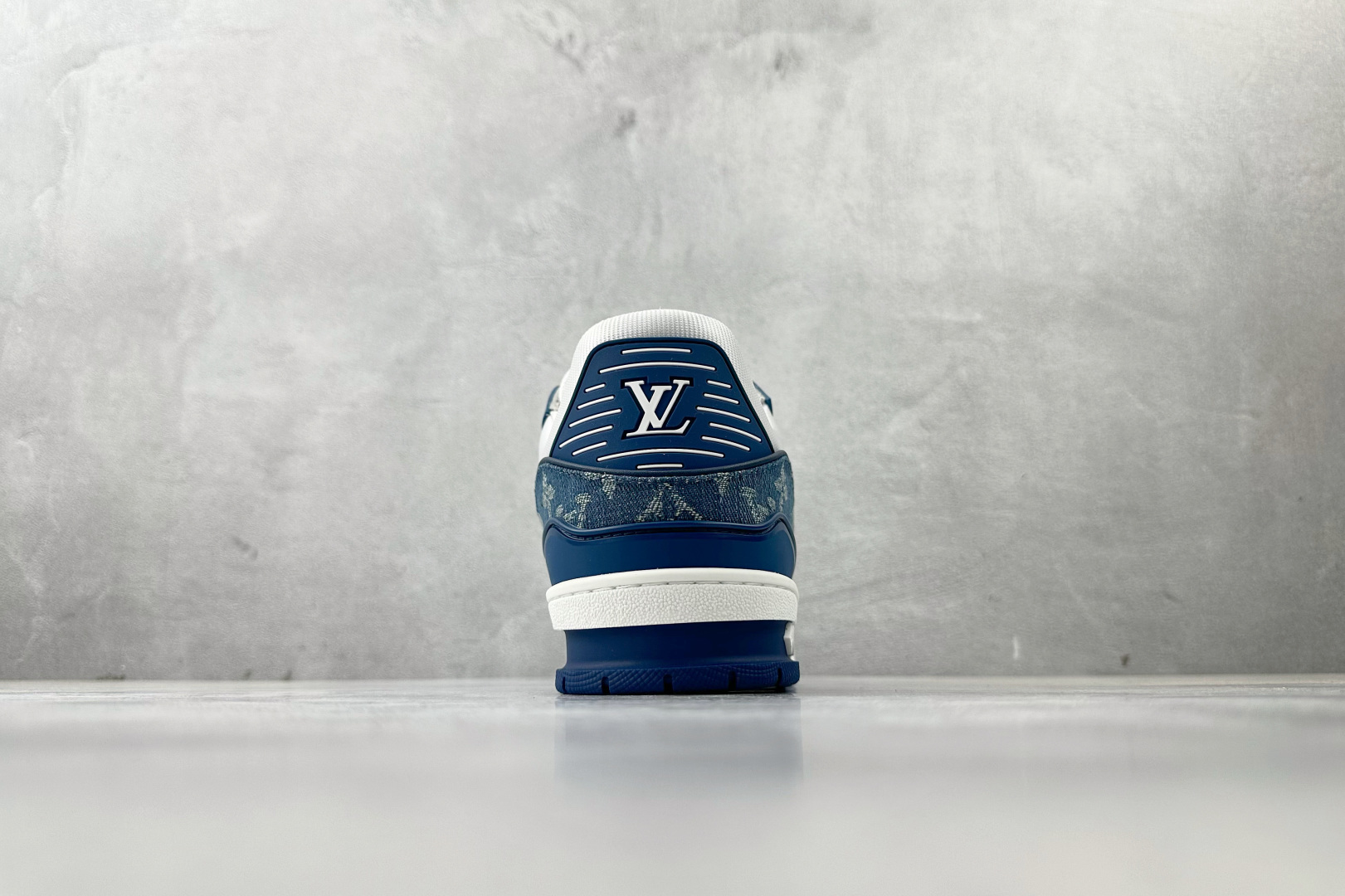 顶级纯原 LOUIS VUITTTrainer 白蓝 1AC2AM-莆田鞋,莆田鞋货源,高仿鞋,高仿鞋货源,安福档口,莆田高仿鞋,莆田鞋批发,高仿鞋批发,莆田高仿运动鞋,高仿运动鞋,莆田运动鞋 顶级纯原 LOUIS VUITTTrainer 白蓝 1AC2AM