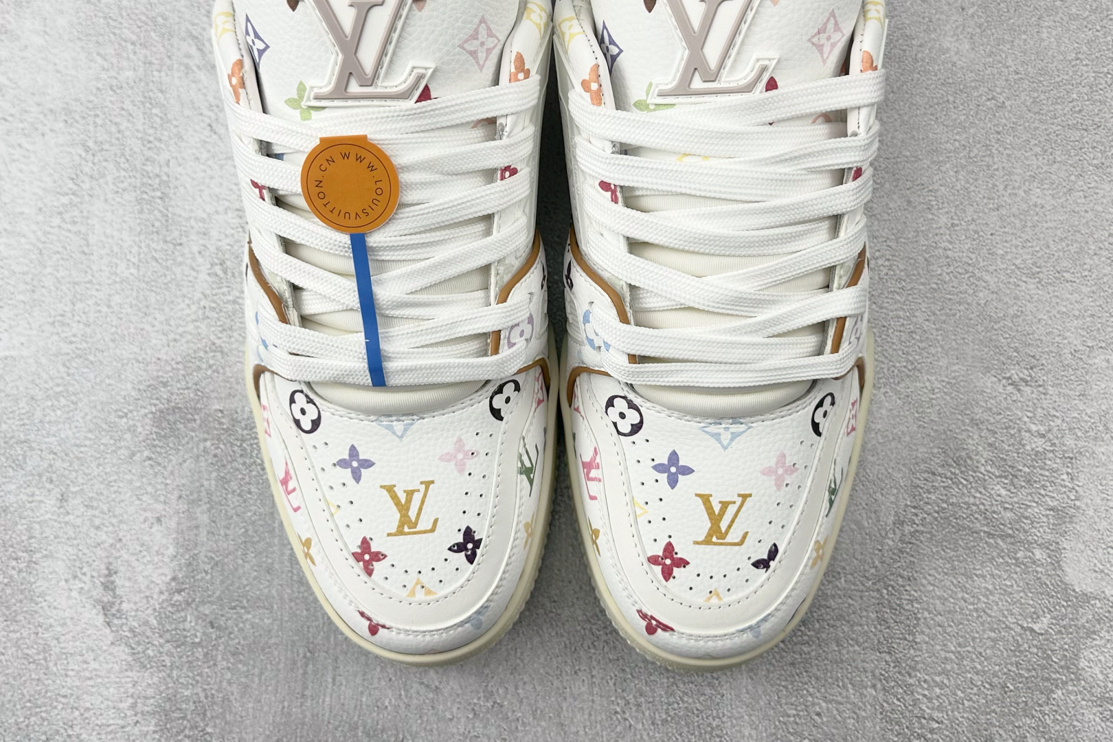 430 顶级纯原 LOUIS VUITTx 村上隆/Takashi Murakami Trainer 白色 1AHEKG