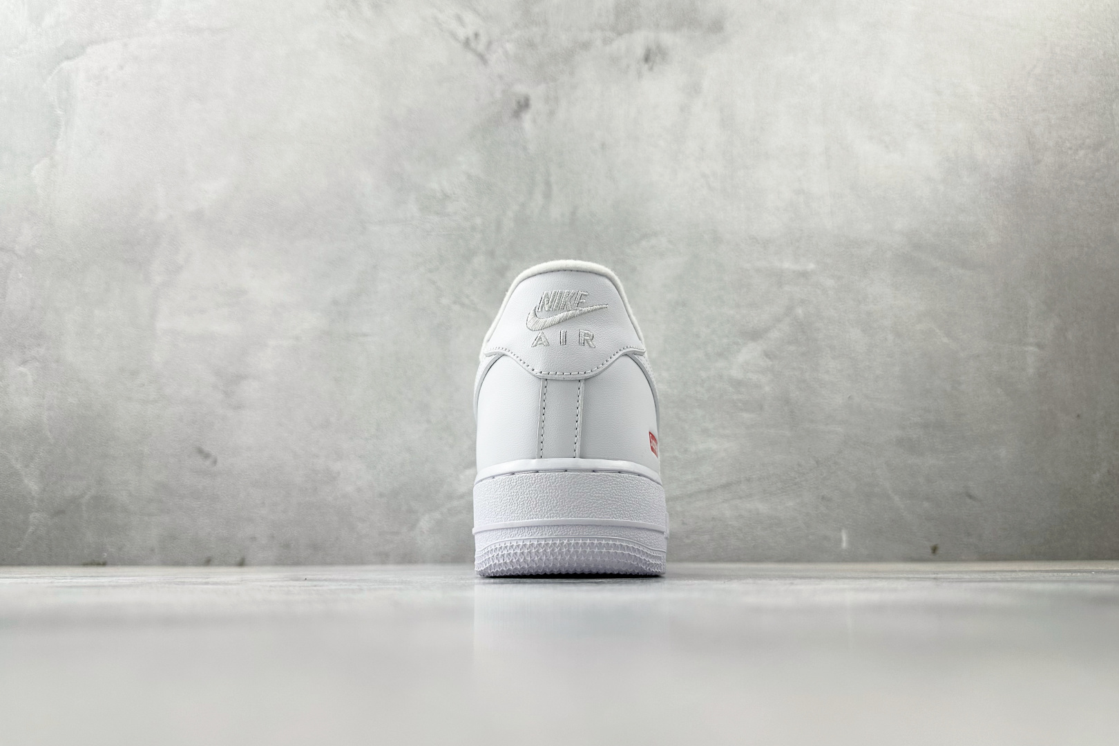 250 原厂皮 Supreme x Nike Air Force 1 ”box logo” 白色 CU9225-100