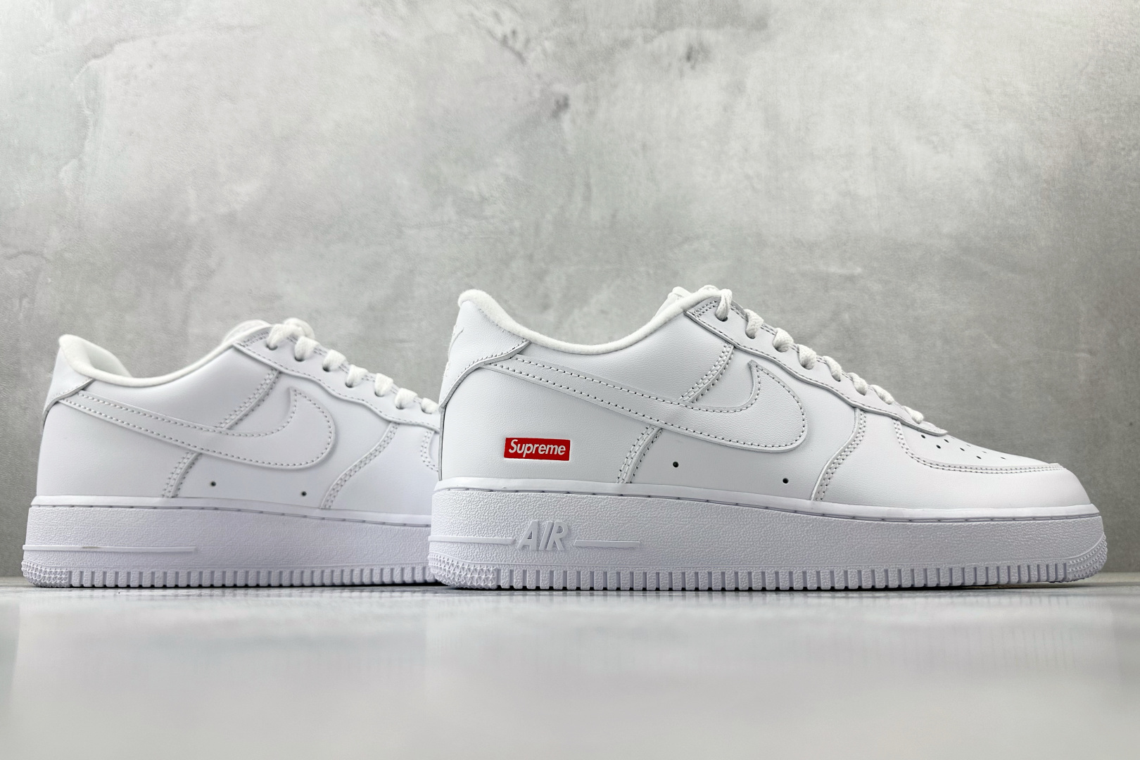 250 原厂皮 Supreme x Nike Air Force 1 ”box logo” 白色 CU9225-100