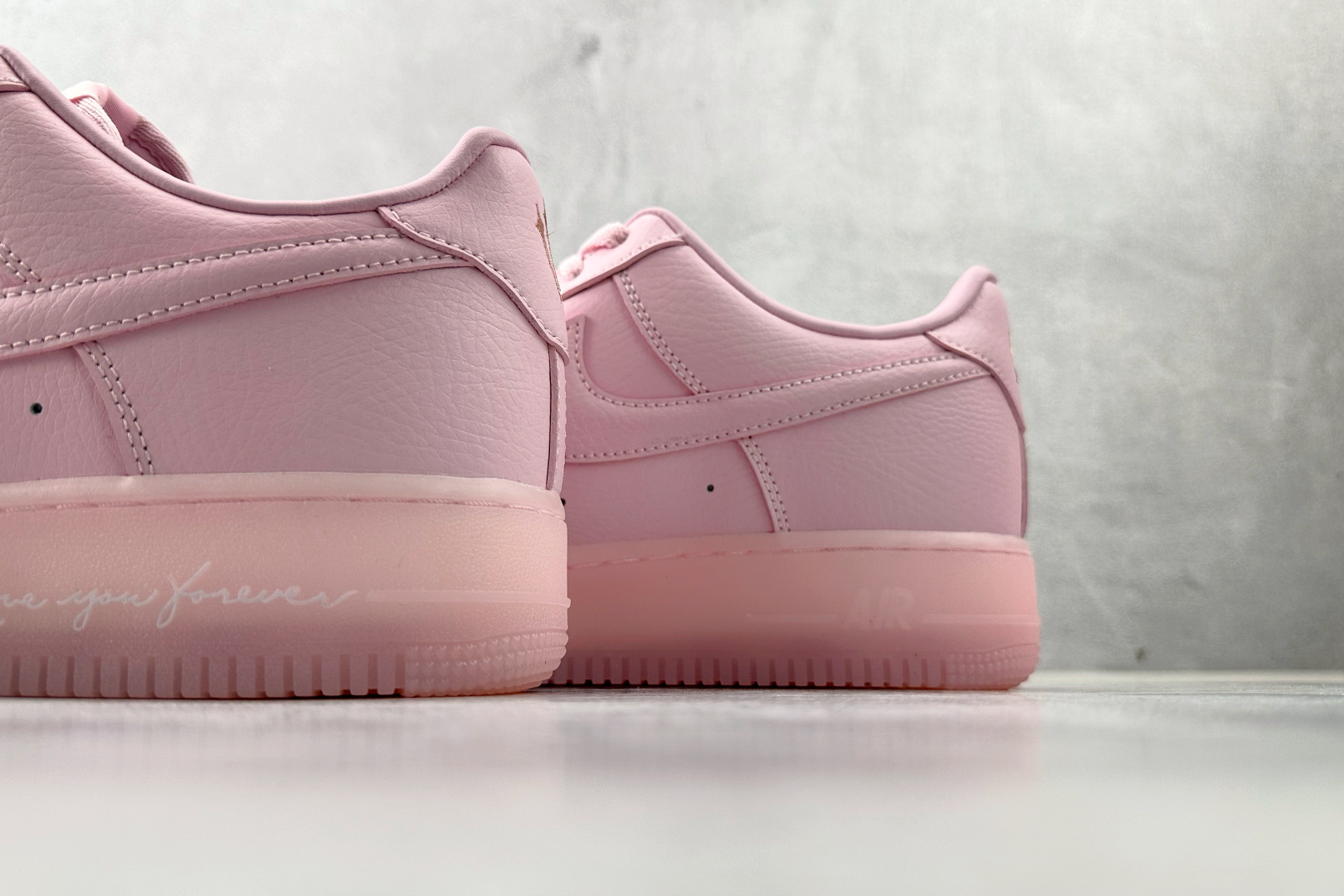 190 NOCTA x Nike Air Force 1 “Love You Forever”粉银色 CZ8065-600