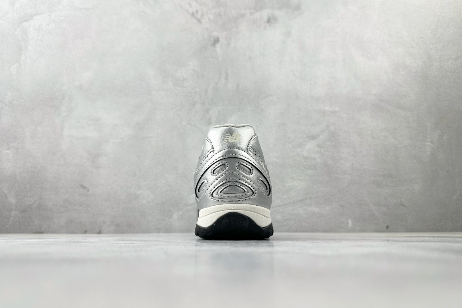 200 纯原出品 New Balance 204L银色 U204MMF