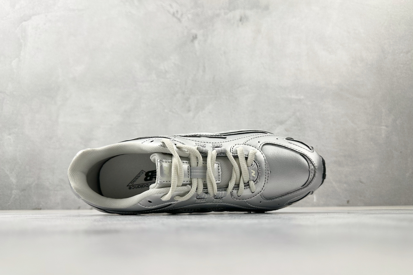 200 纯原出品 New Balance 204L银色 U204MMF
