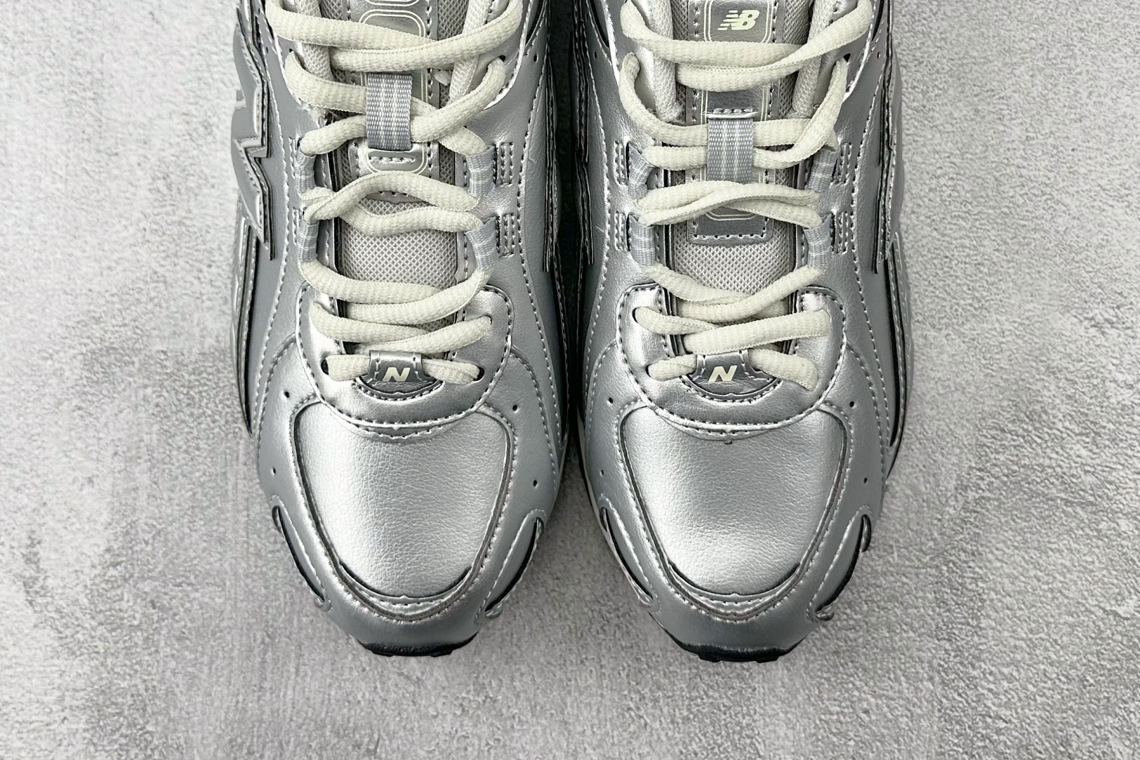 200 纯原出品 New Balance 204L银色 U204MMF