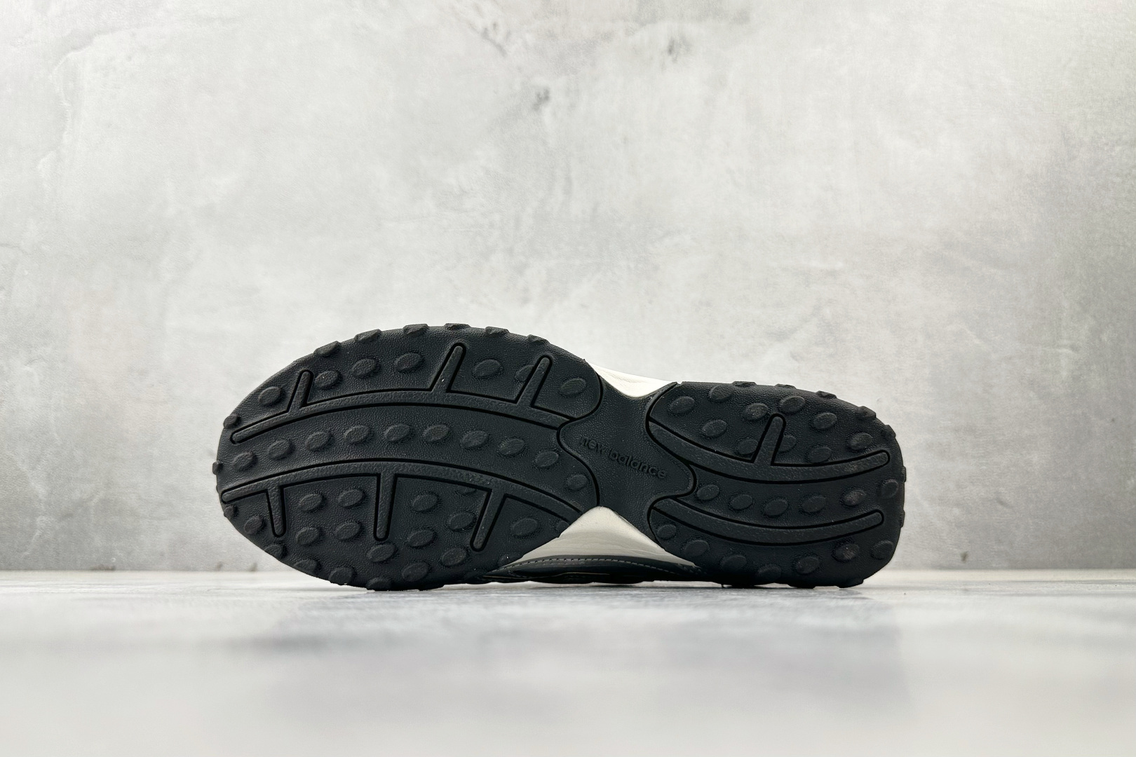 200 纯原出品 New Balance 204L银色 U204MMF