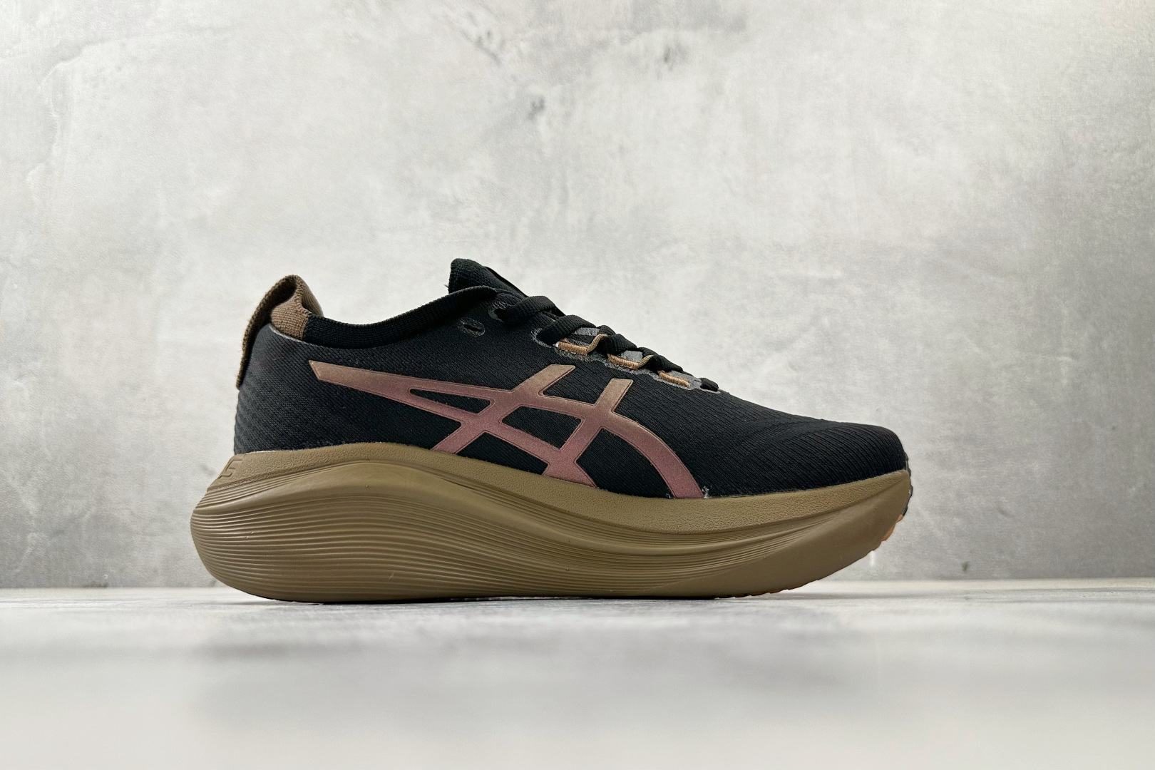 190 Asics GEL-NIMBUS 27 黑色 1011C095-001