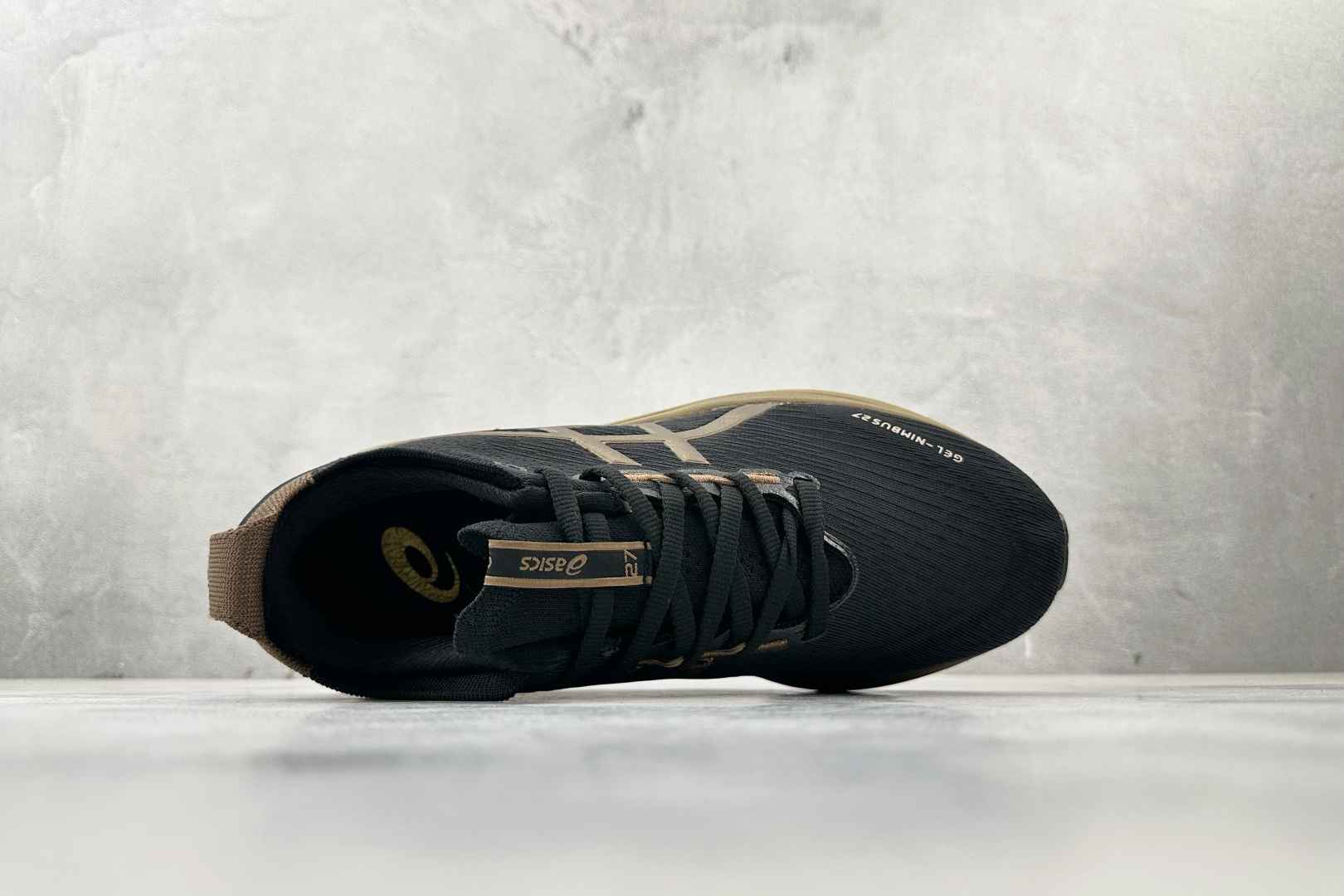 190 Asics GEL-NIMBUS 27 黑色 1011C095-001