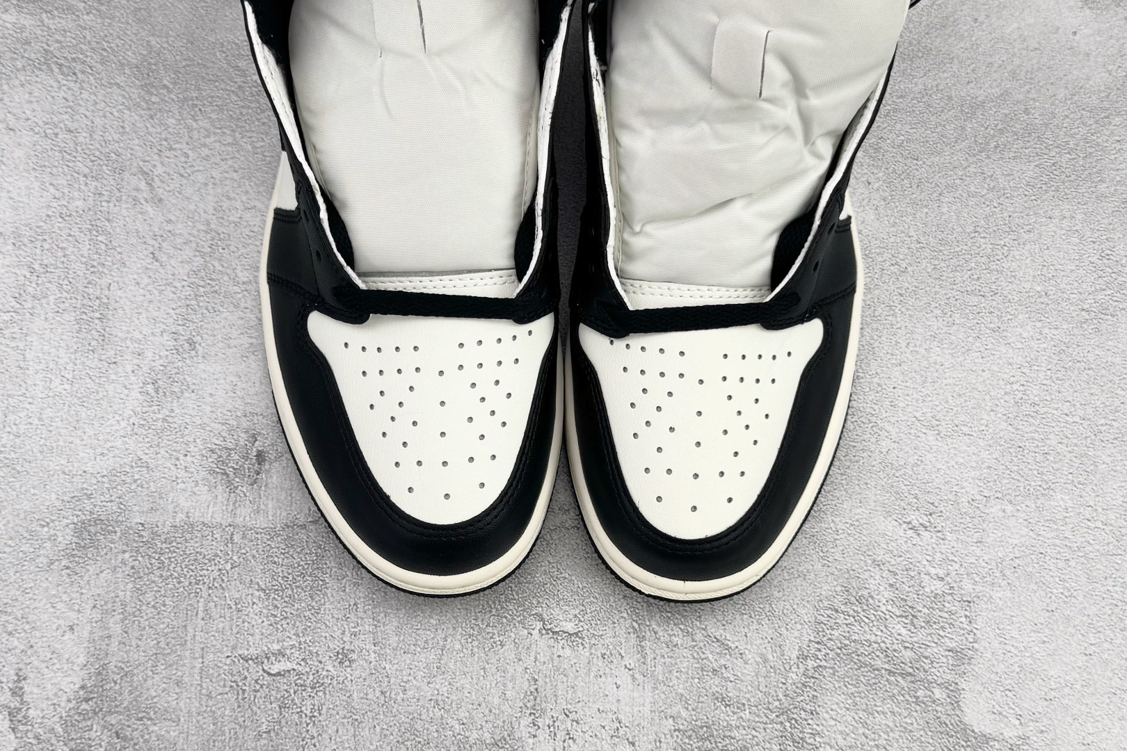 230 Jordan Air Jordan 1 Retro High 黑摩卡 555088-105