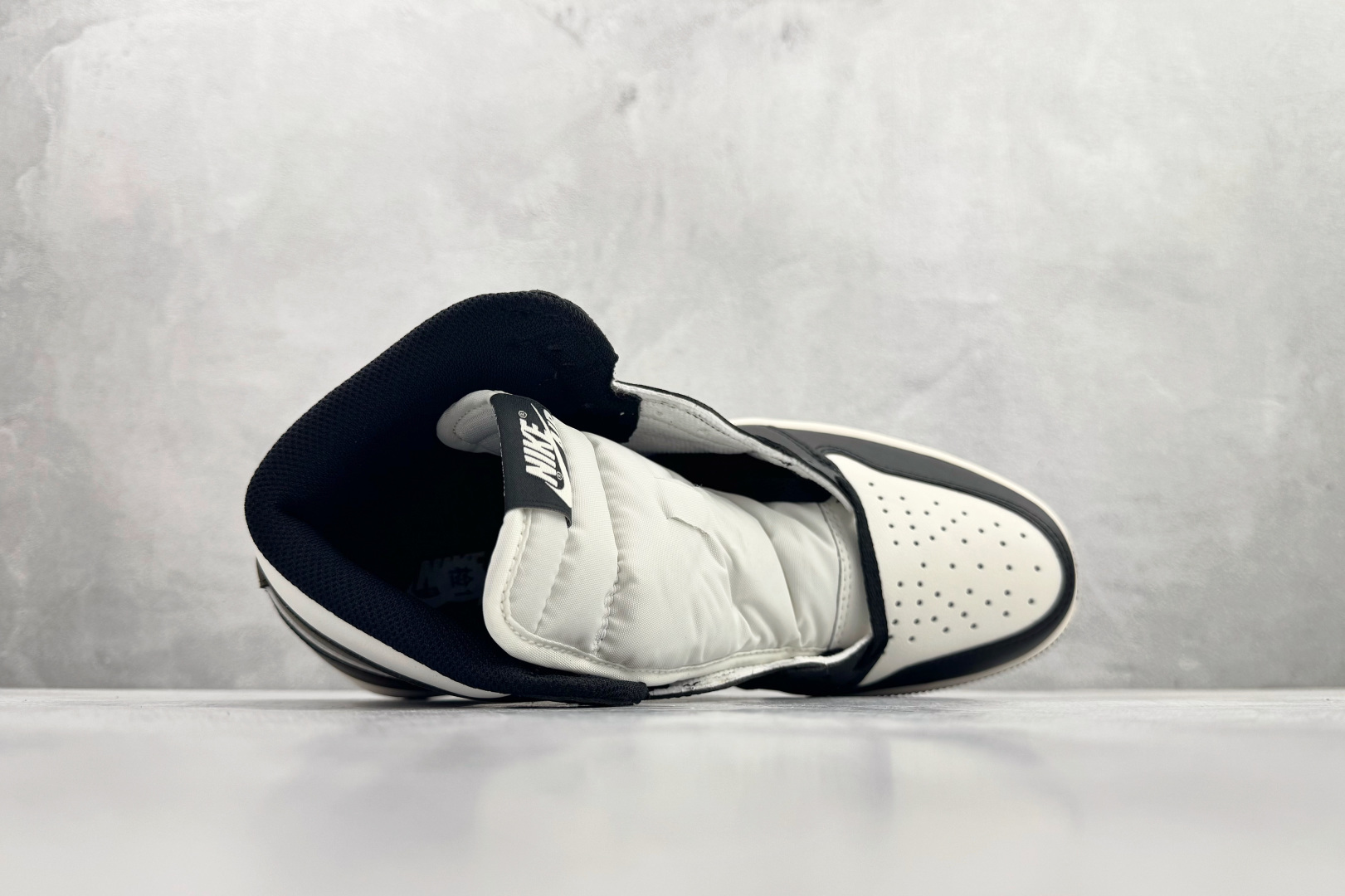 230 Jordan Air Jordan 1 Retro High 黑摩卡 555088-105