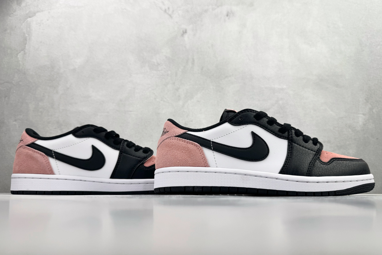 210 Jordan Air Jordan 1 retro low 黑粉色 CZ0790-061