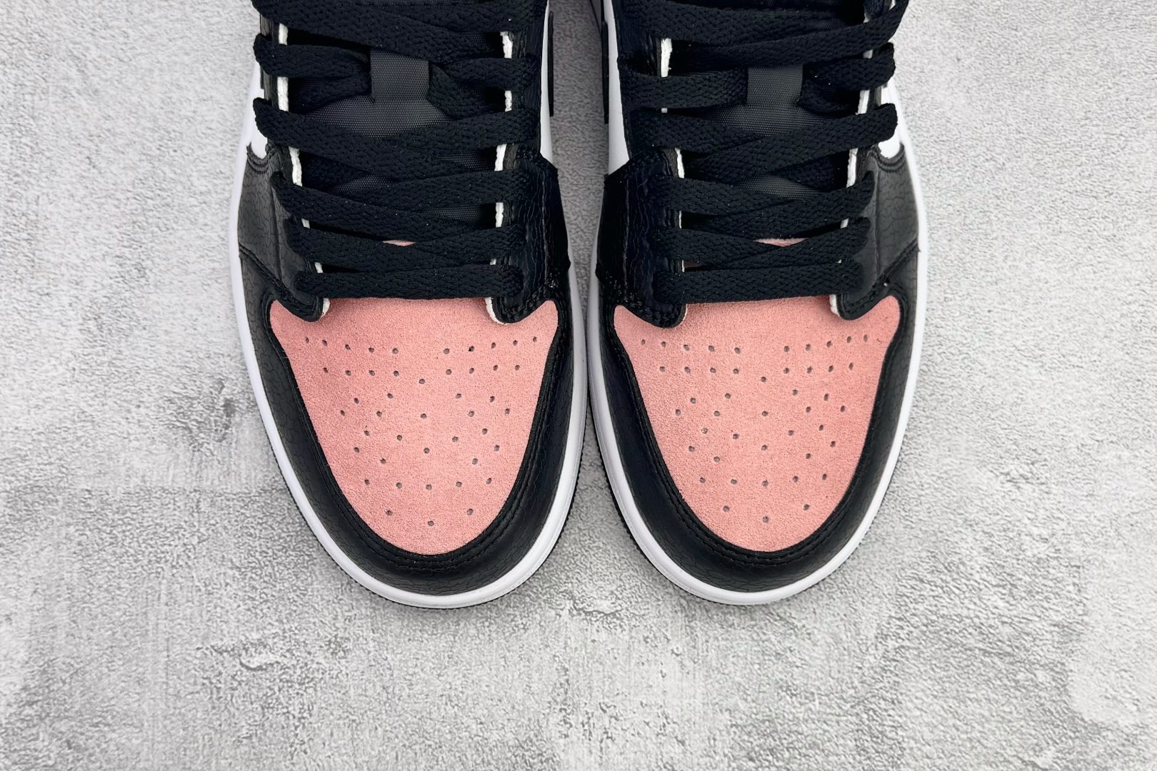 210 Jordan Air Jordan 1 retro low 黑粉色 CZ0790-061