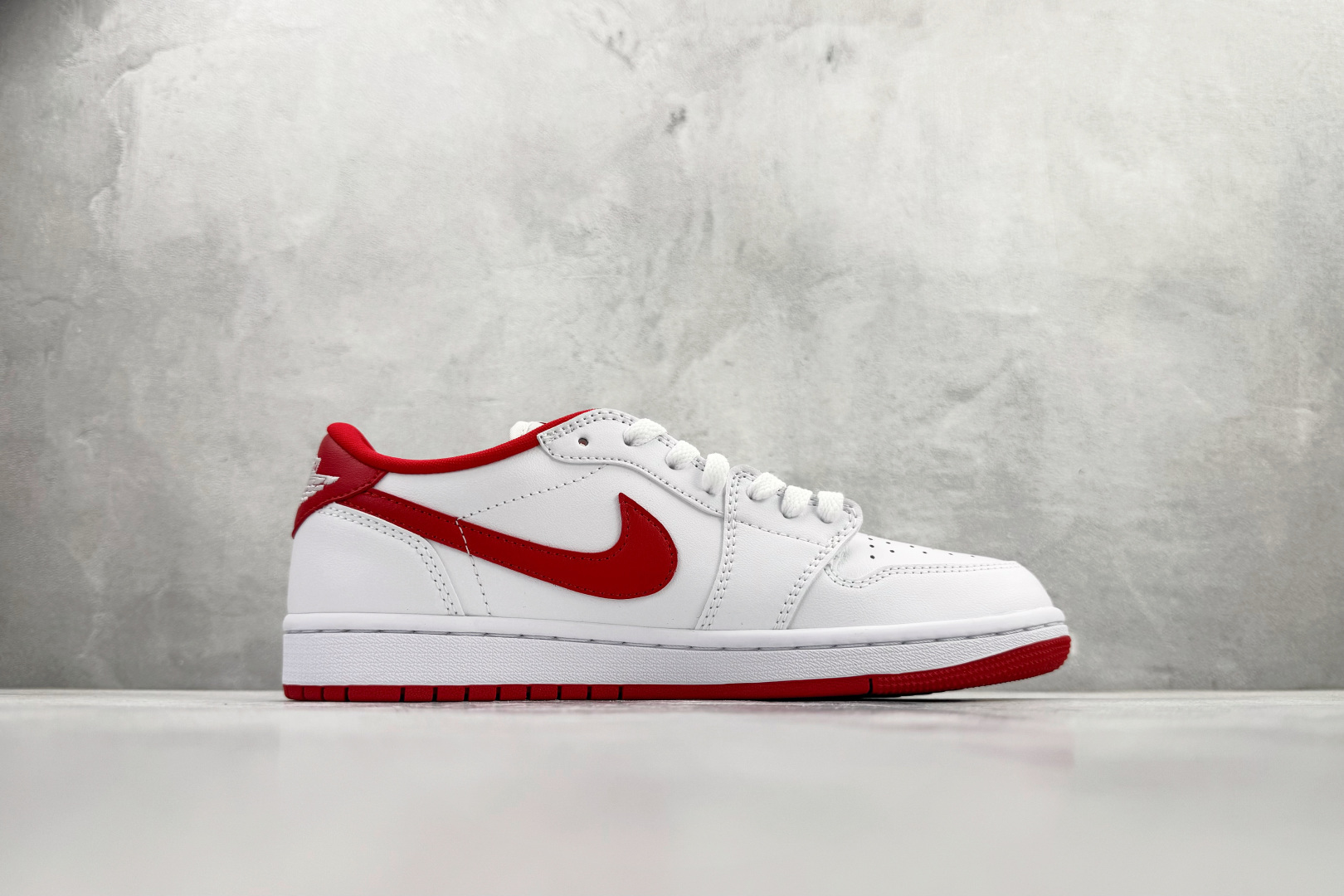 210 Jordan Air Jordan 1 Low 白红 CZ0790-161