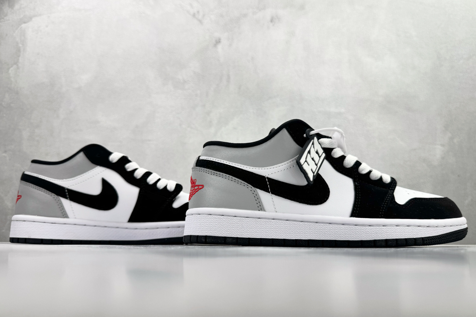 210 Jordan Air Jordan 1 low SE 黑白 HF3148-106