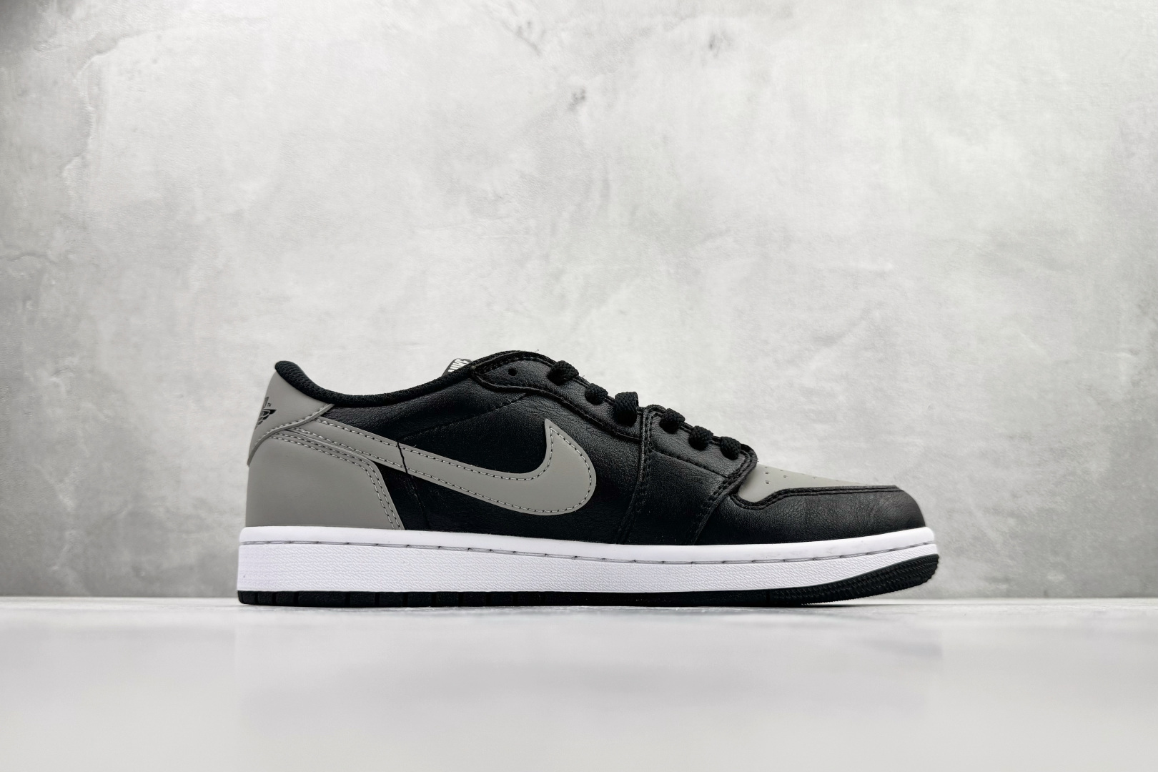 210 Jordan Air Jordan 1 retro low 黑灰 CZ0790-003