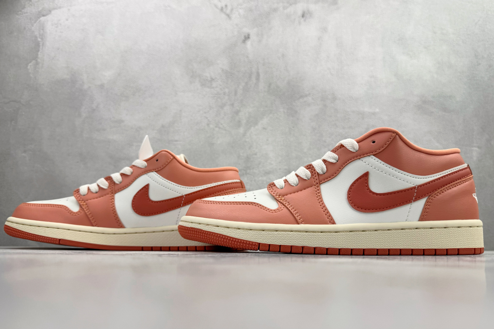 210 Jordan Air Jordan 1 low 白粉 DC0774-180