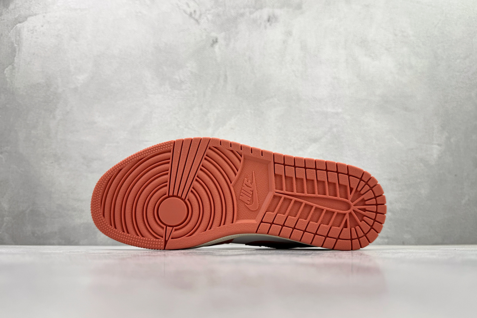 210 Jordan Air Jordan 1 low 白粉 DC0774-180