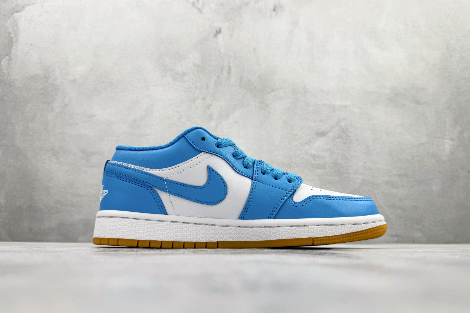 210 Jordan Air Jordan 1 low 蓝白 DC0774-104