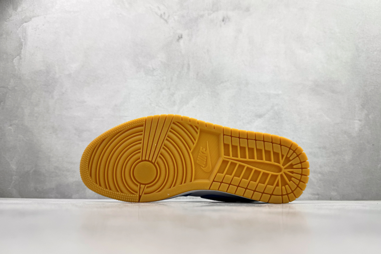 210 Jordan Air Jordan 1 low 蓝白 DC0774-104