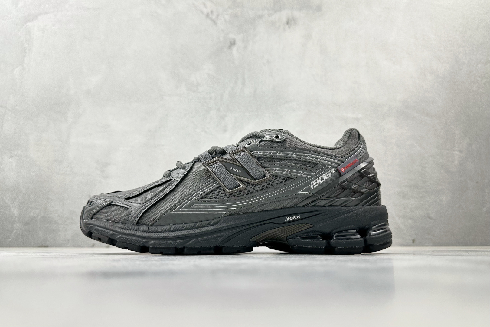 200 纯原出品 New Balance NB 1906R 灰黑 U1906ROF