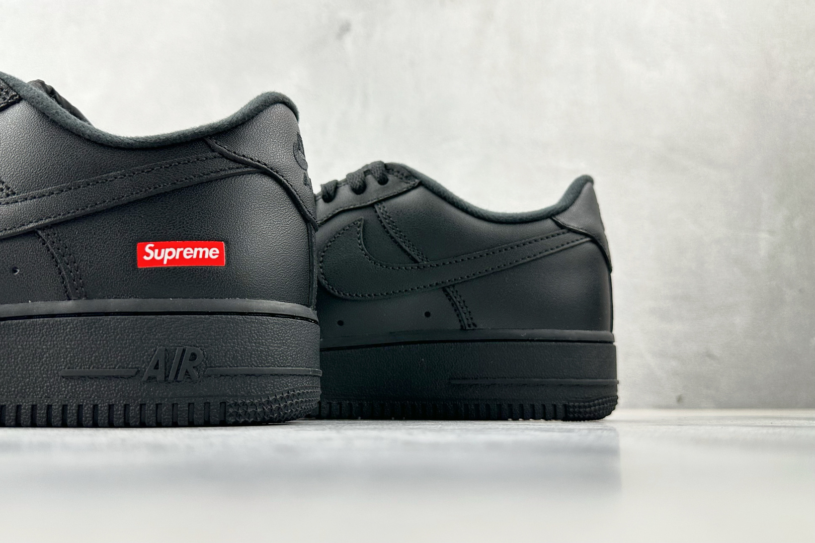 250 原厂皮 Supreme x Nike Air Force 1 黑色 CU9225-001