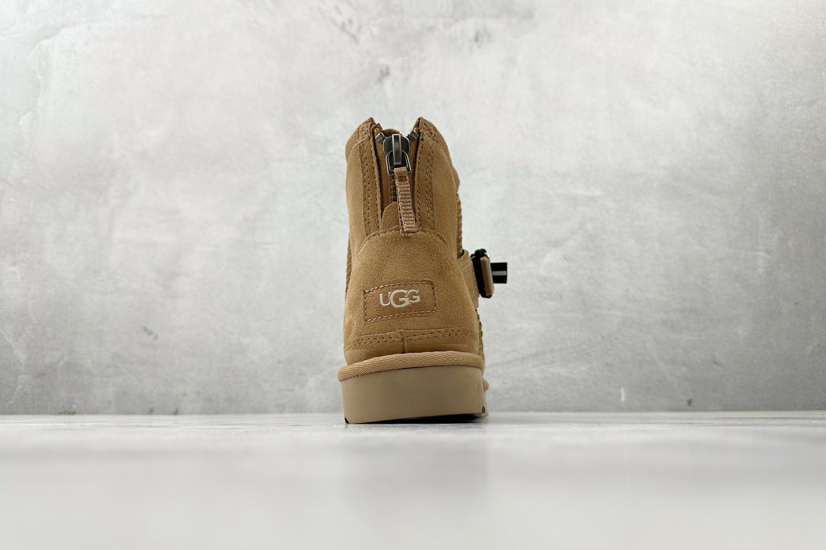 Top 280 UGG W CLASSIC MINI II 栗色 1135013-CHE