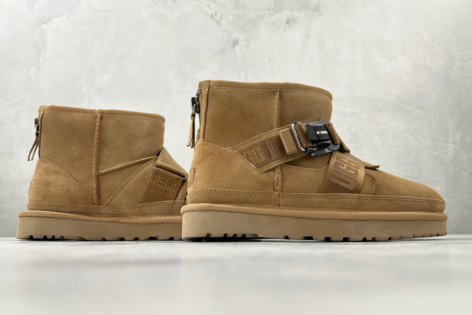 Top 280 UGG W CLASSIC MINI II 栗色 1135013-CHE